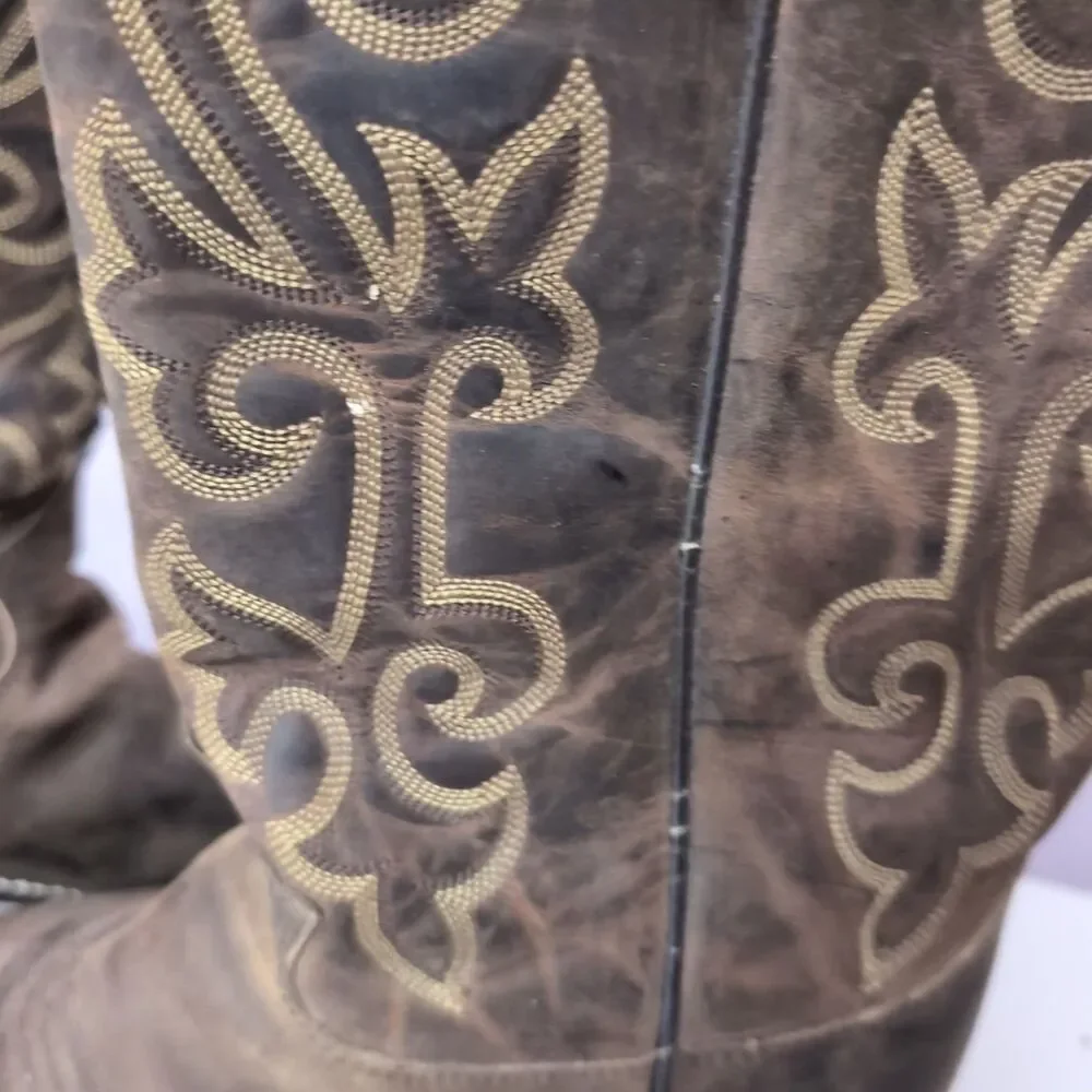 Justin Buck Bay Apache Cowboy Boots Style 2253 Brown Leather Men's SIZE 10.5 D
